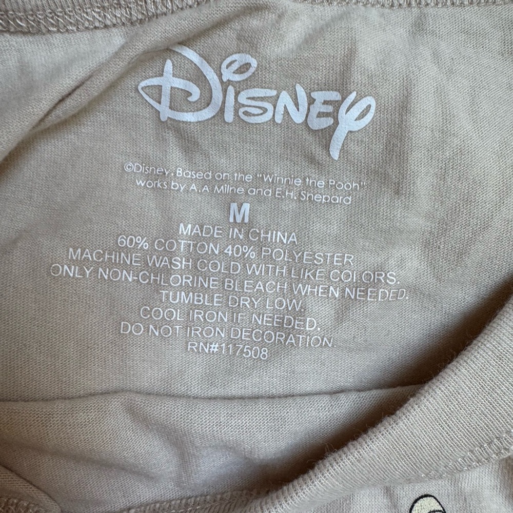 Classic Disney Tee Size M - Picture 2 of 4